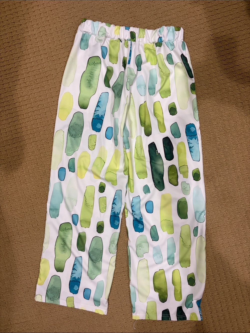 Green & White Wide-Leg Printed Pants and top - Picture 4 of 5